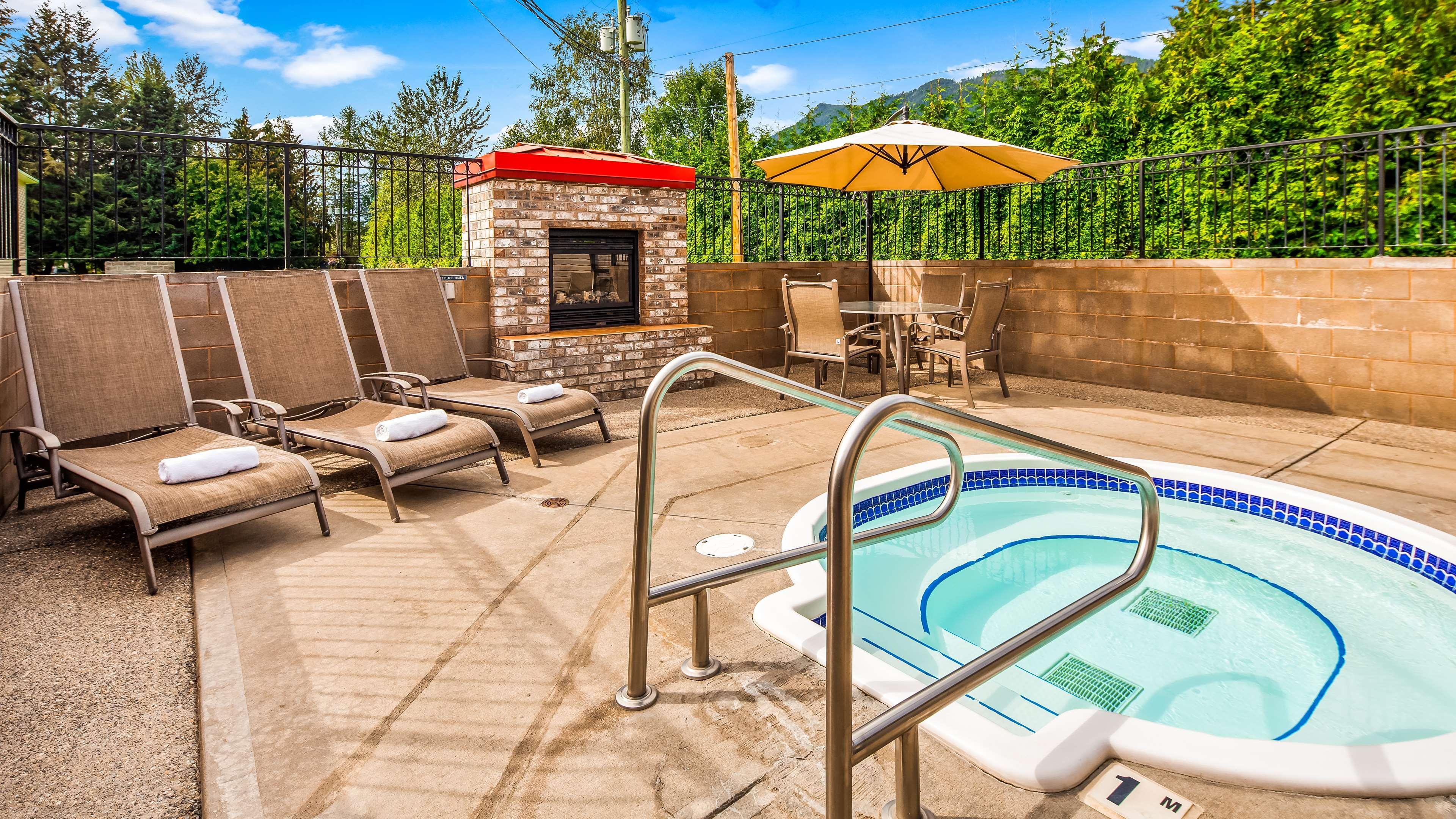 Best Western Sicamous Inn Extérieur photo