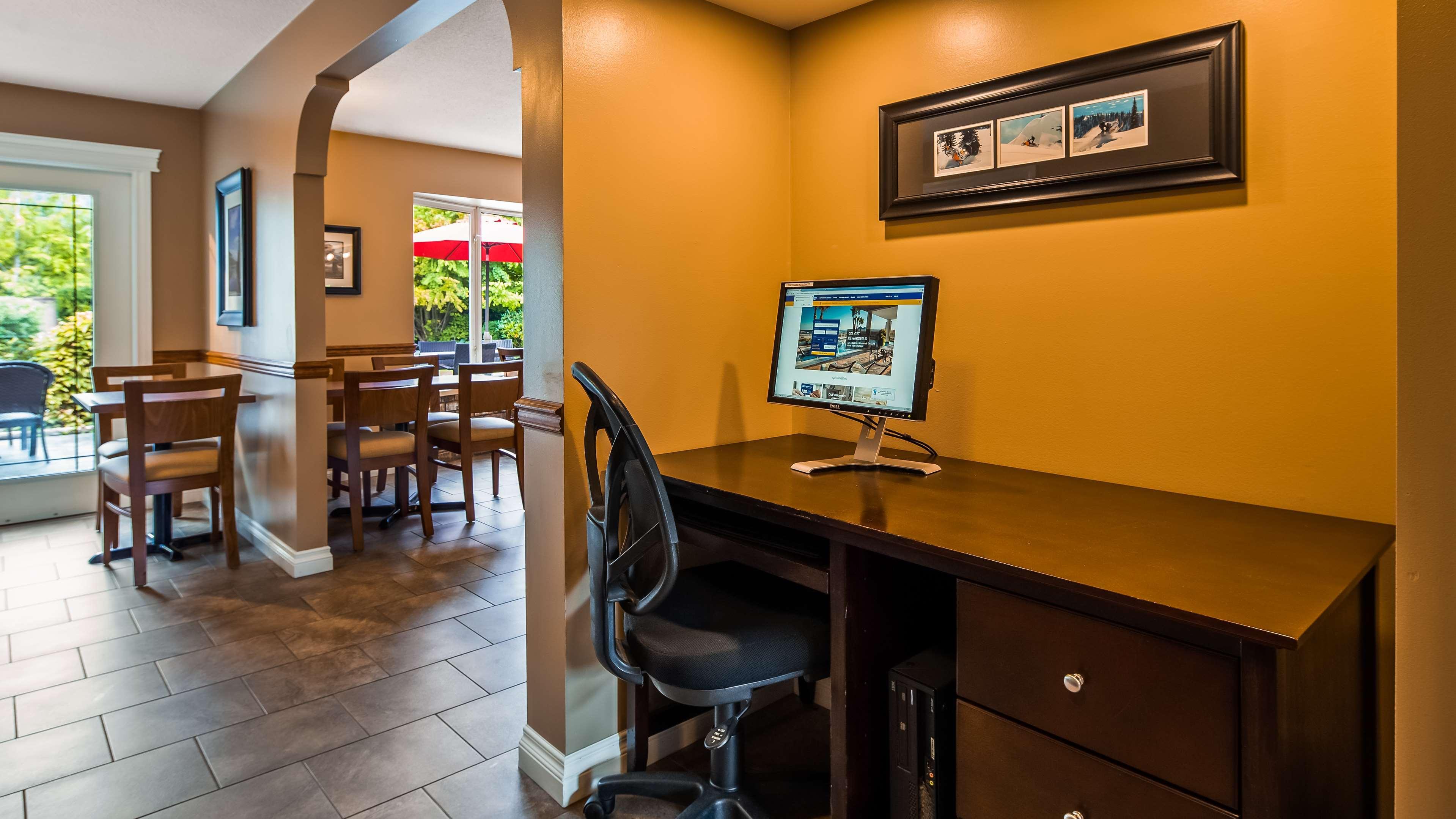 Best Western Sicamous Inn Extérieur photo
