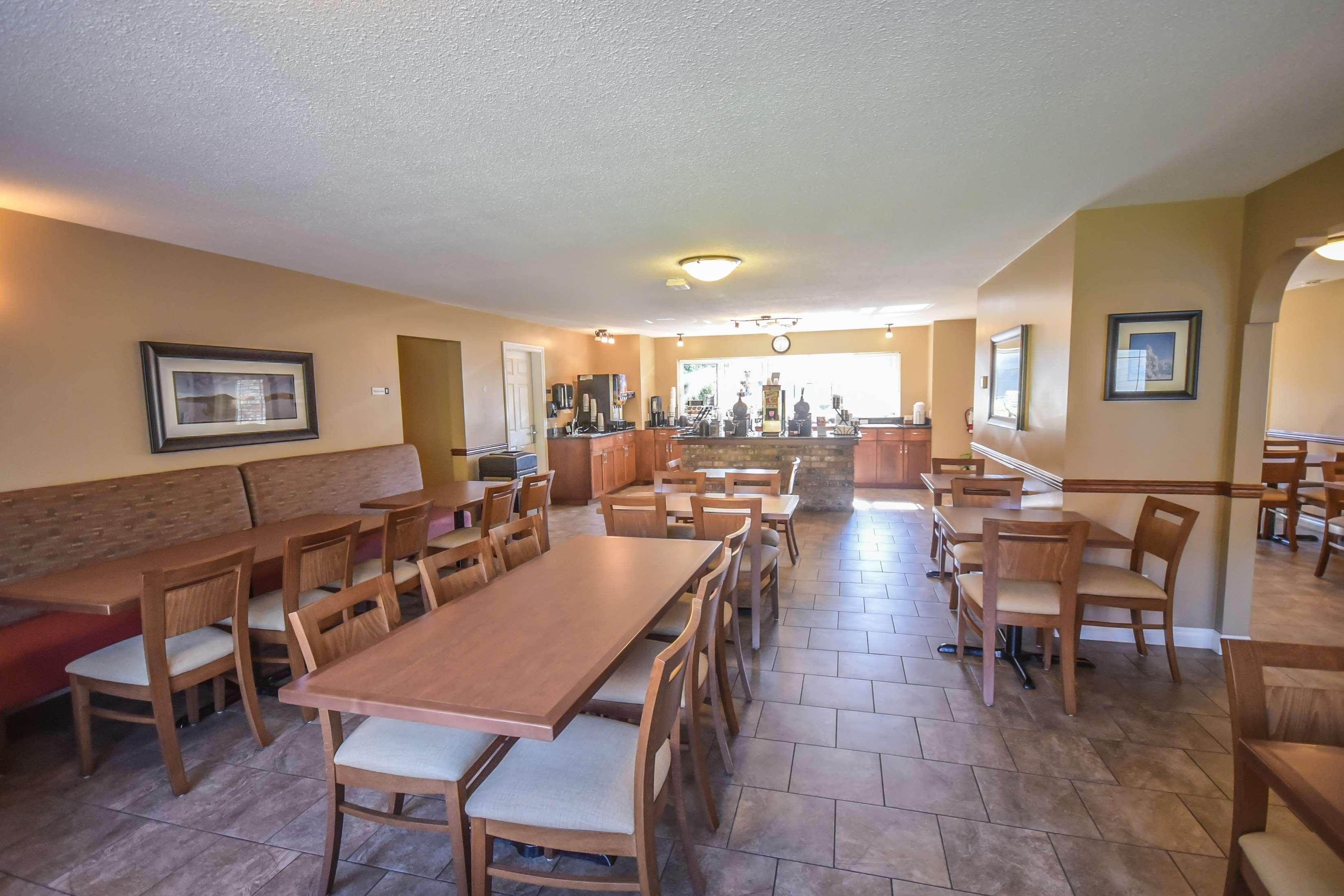 Best Western Sicamous Inn Extérieur photo