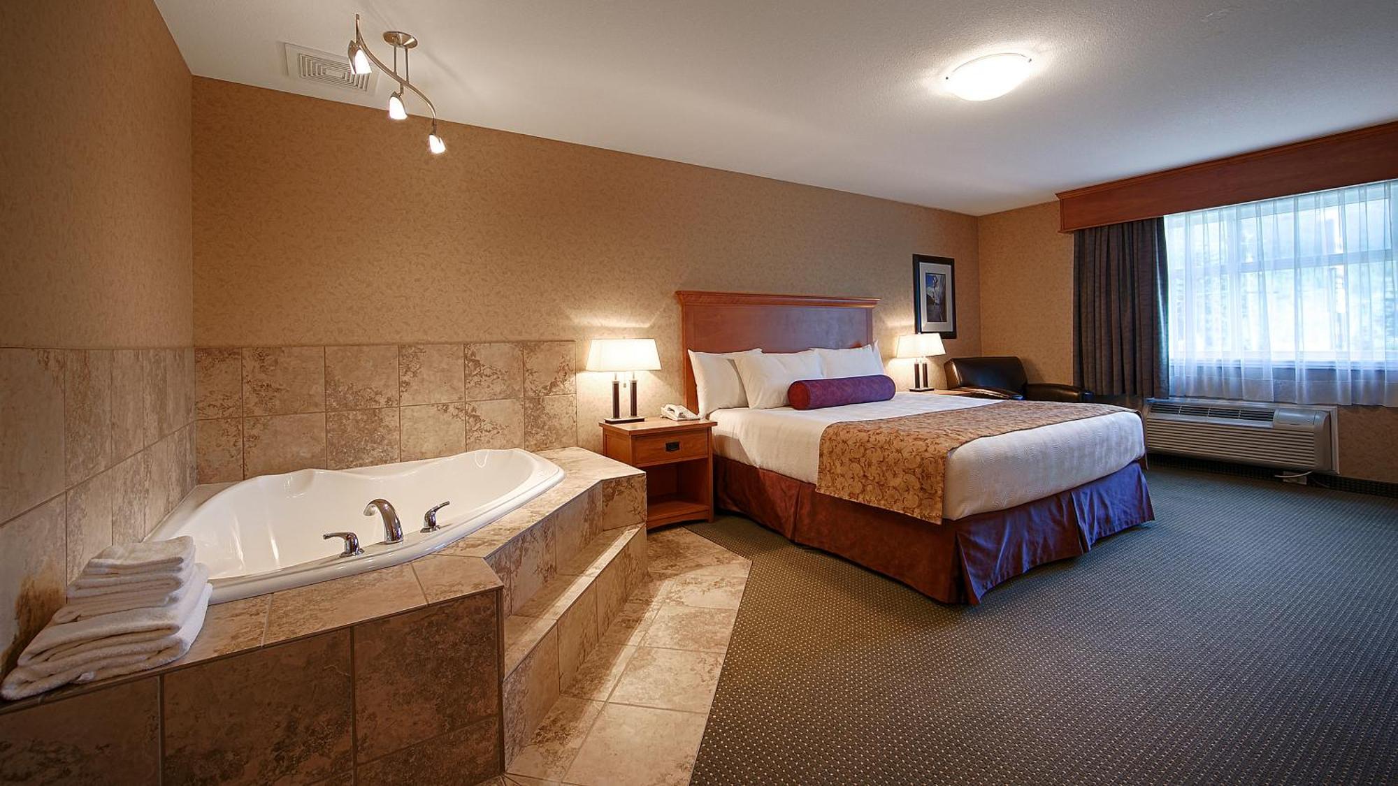 Best Western Sicamous Inn Extérieur photo